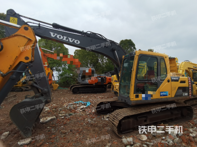 沃尔沃EC140BLC挖掘机