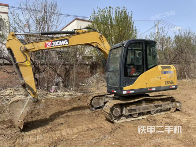 徐工XE75D挖掘机