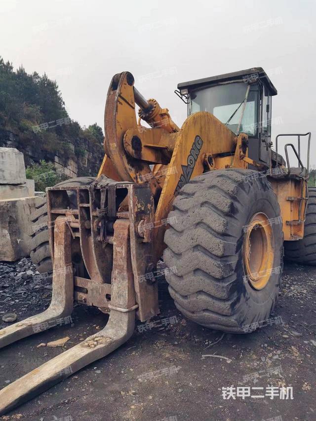 晋工JGM761FT25开辟者叉装车