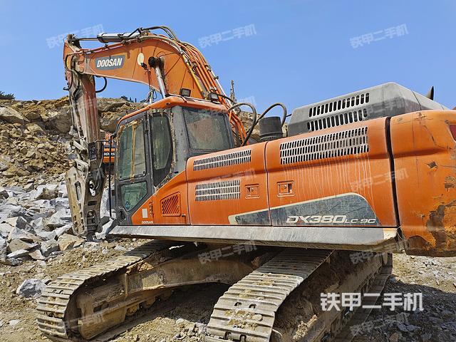 斗山DX380LC-9C挖掘机