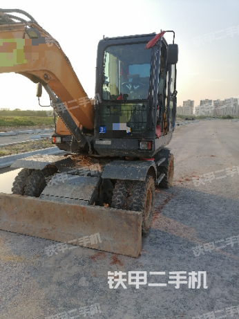 恒特重工HT75W挖掘机
