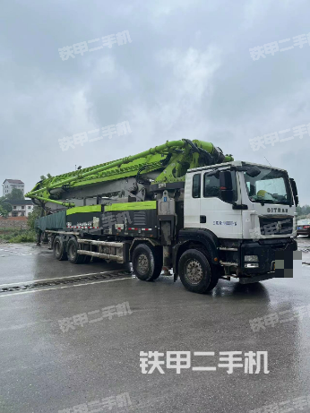 中联重科四桥56M重汽汕德卡国六泵车