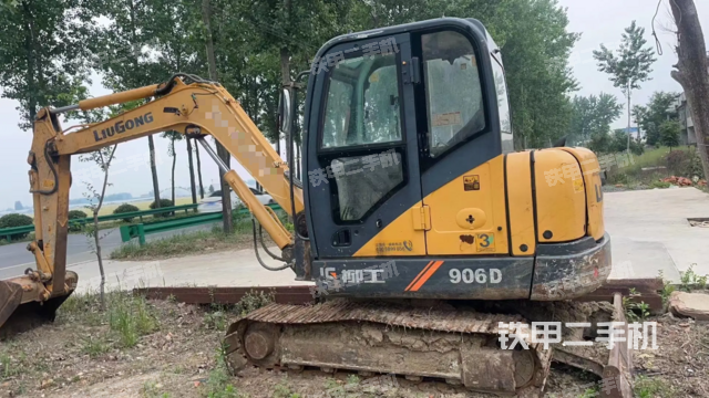 柳工CLG906D挖掘机