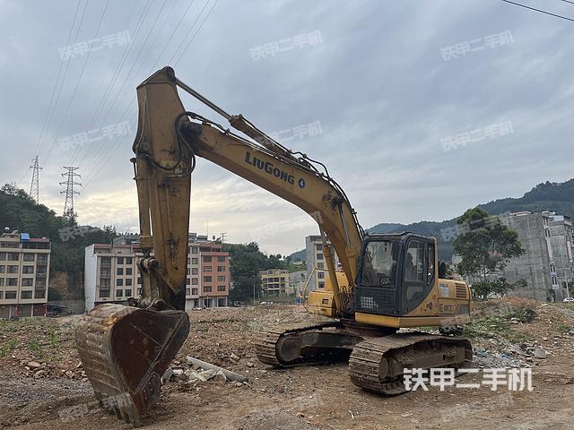 柳工CLG922挖掘机