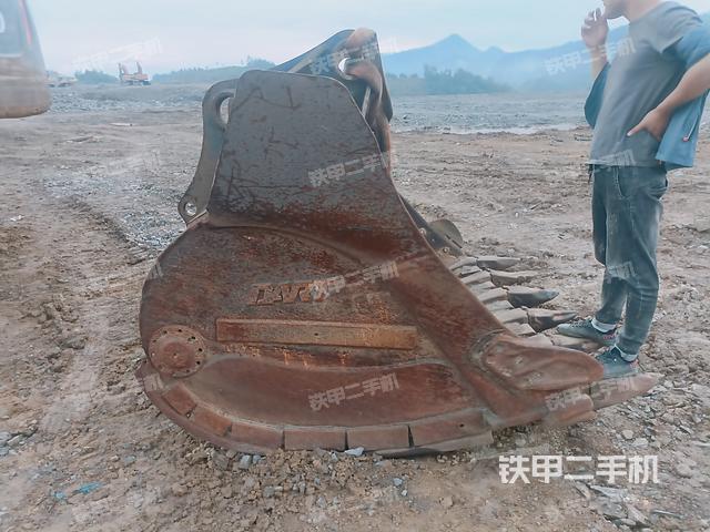亚工Q345B铲斗