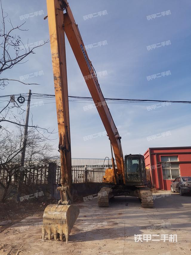 现代R225LC-7挖掘机