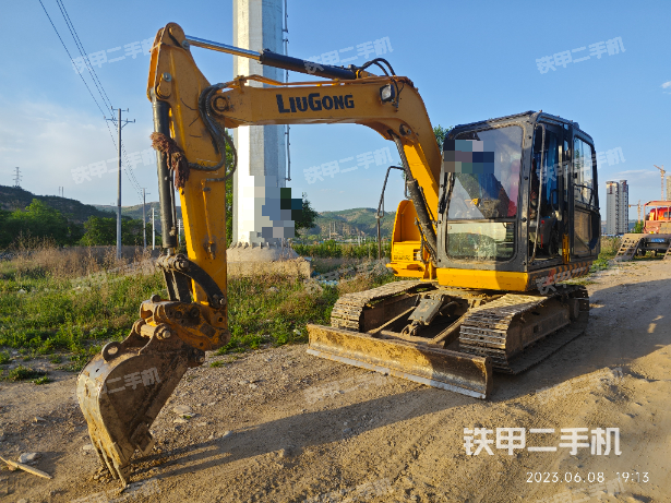 柳工CLG9075E挖掘机