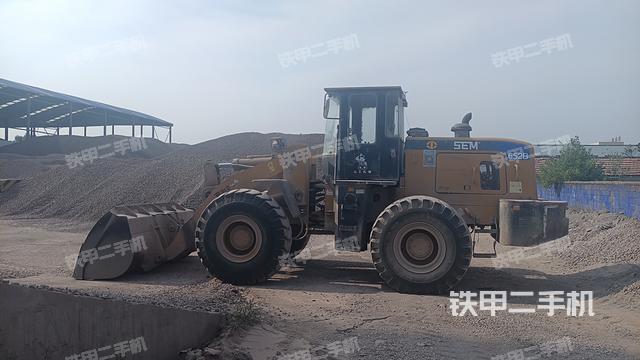 山工SEM652B装载机