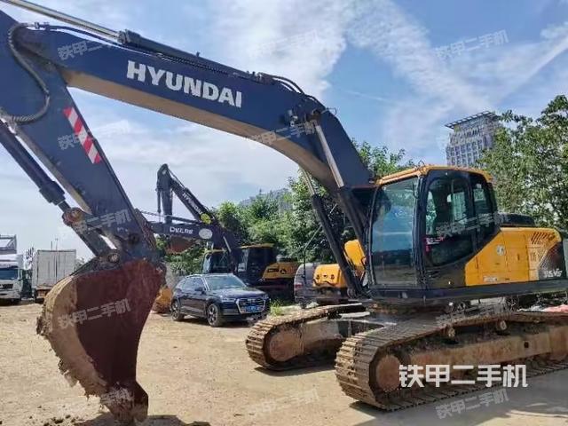 现代R245VS挖掘机