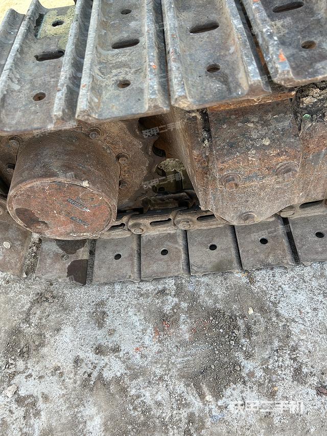 单侧履带整体（整机外观）