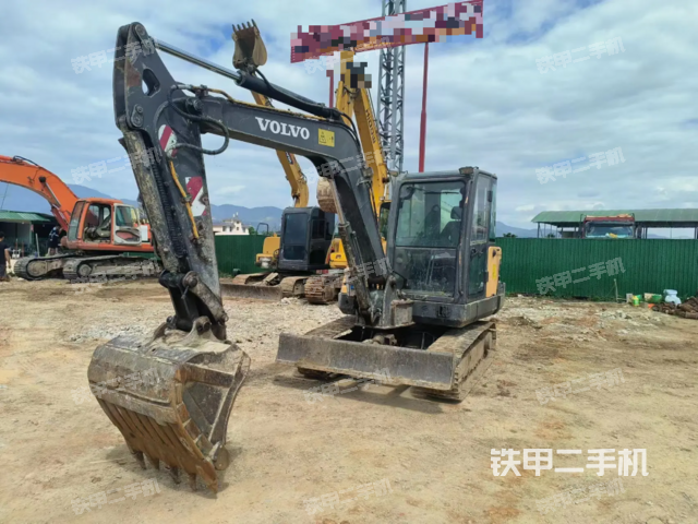 沃尔沃EC60C挖掘机