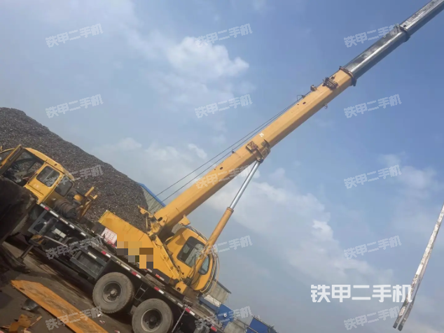 徐工QY16K起重机