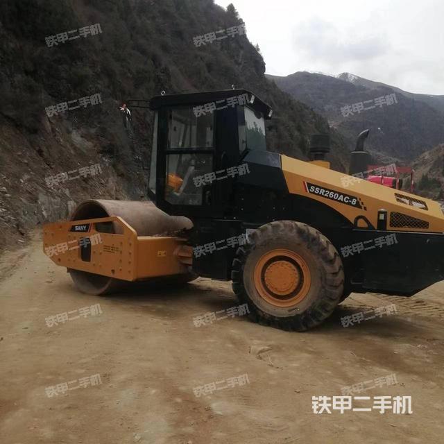 三一重工SSR260AC-8全液压压路机