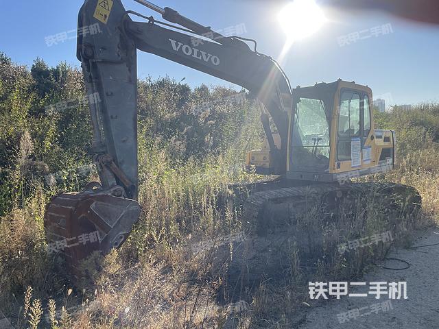 沃尔沃EC140B挖掘机
