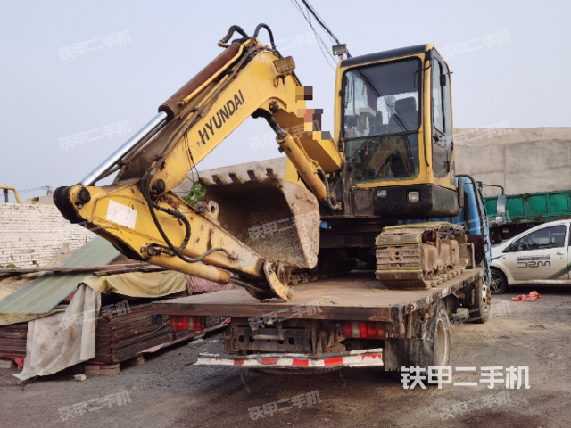 现代R60-7挖掘机