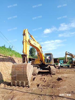 山东-临沂市二手山重建机MC386LC-8挖掘机实拍照片