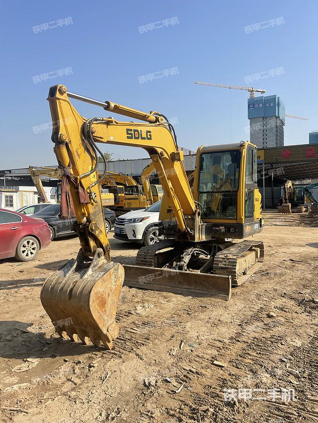 山東臨工E655F挖掘機(jī)