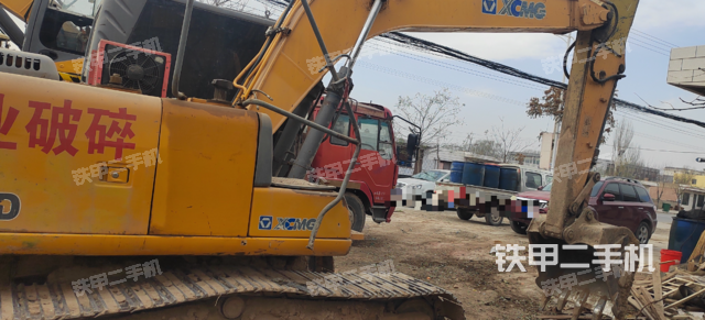 駕駛室整體（整機外觀）