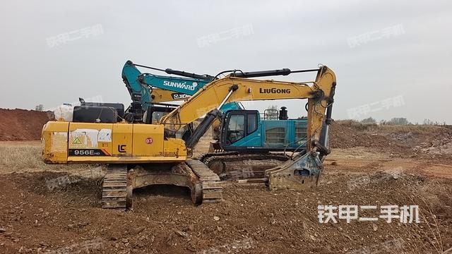 整機(jī)右后45°（整機(jī)外觀）