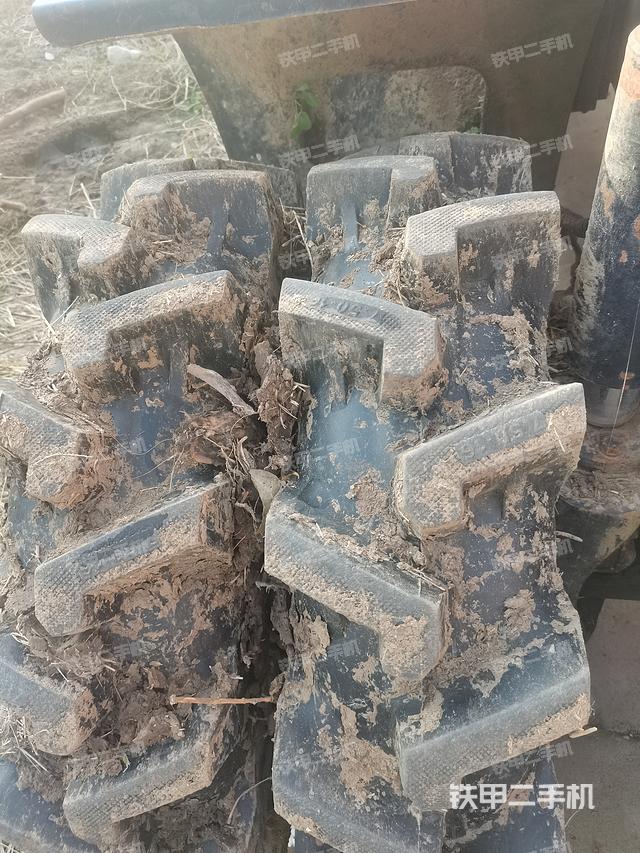 单侧履带整体（整机外观）