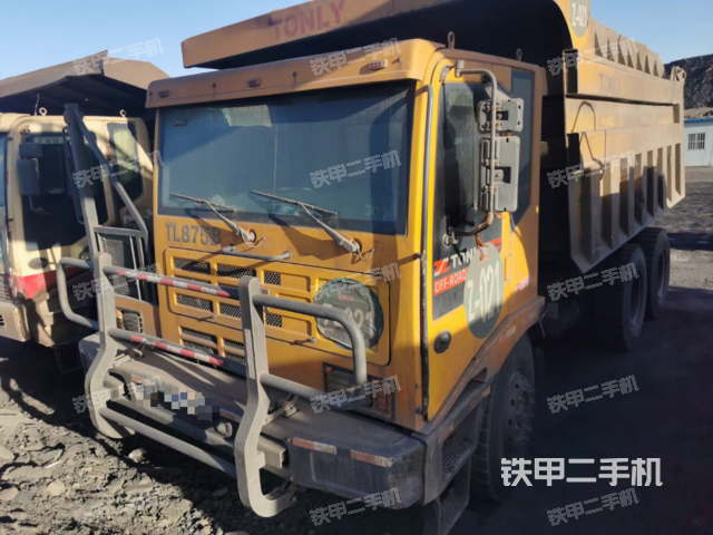 同力TL875B非公路自卸車
