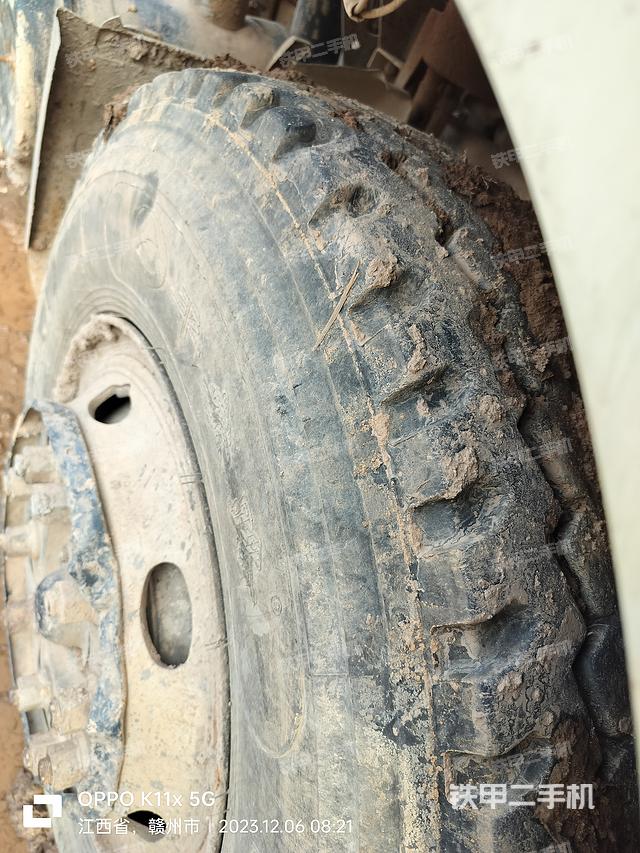 整机左侧（设备外观及核心部件）