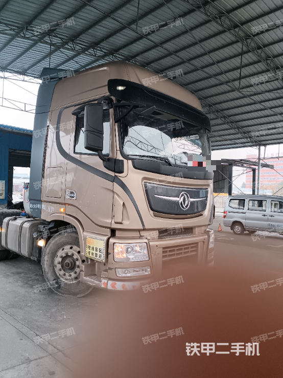 東風(fēng)6X4平板運(yùn)輸車