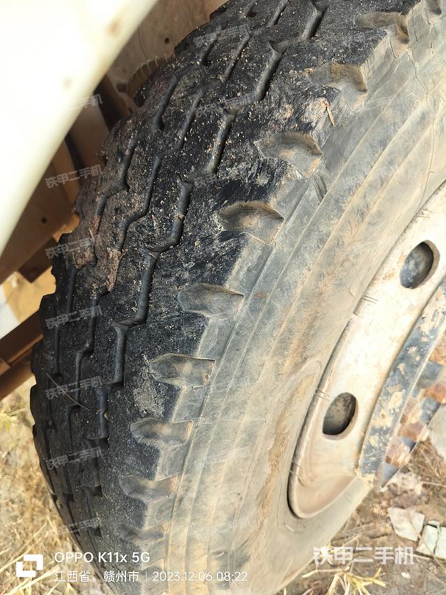 整机右后45°（设备外观及核心部件）