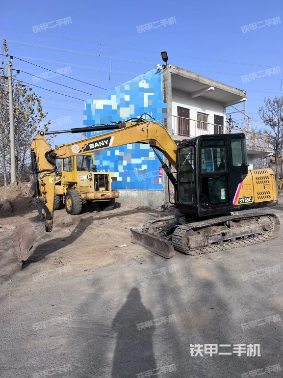 三一重工SY75C挖掘機(jī)