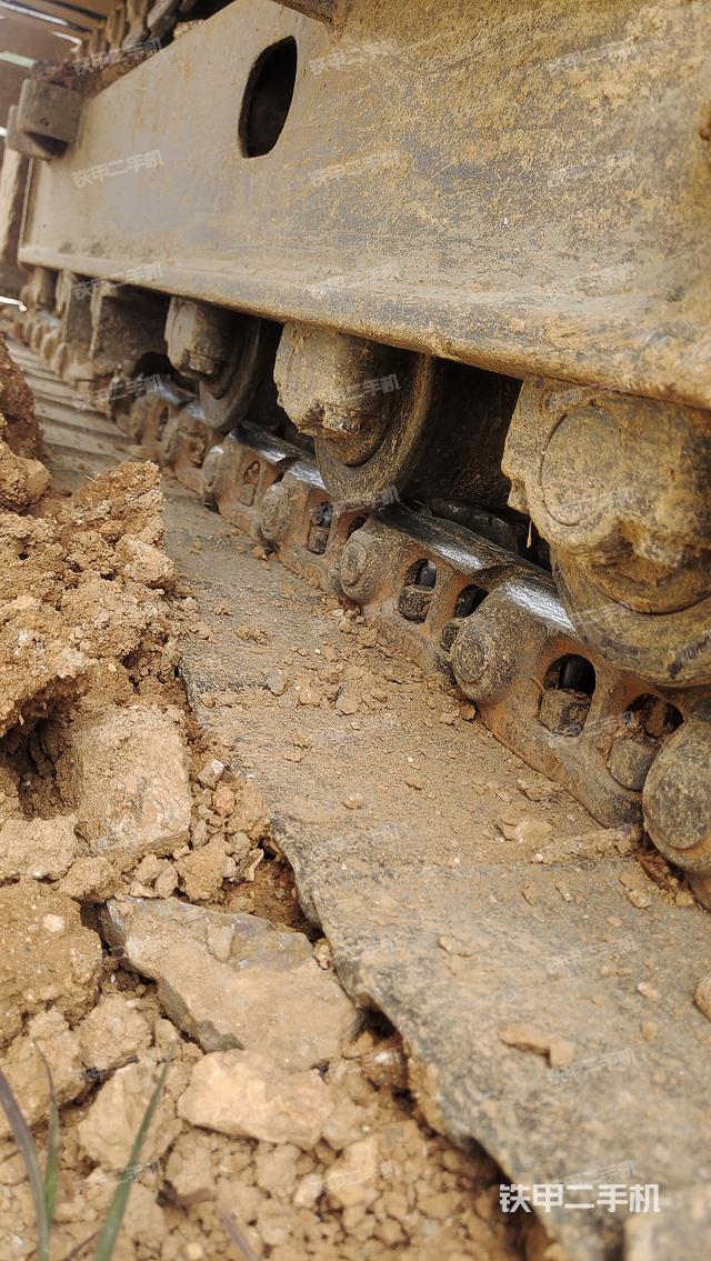 单侧履带整体（整机外观）