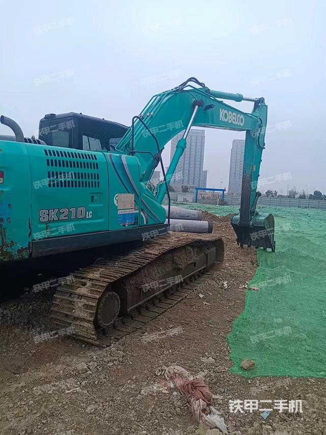 神鋼SK200-10挖掘機(jī)