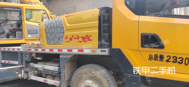 整机右侧（设备外观及核心部件）