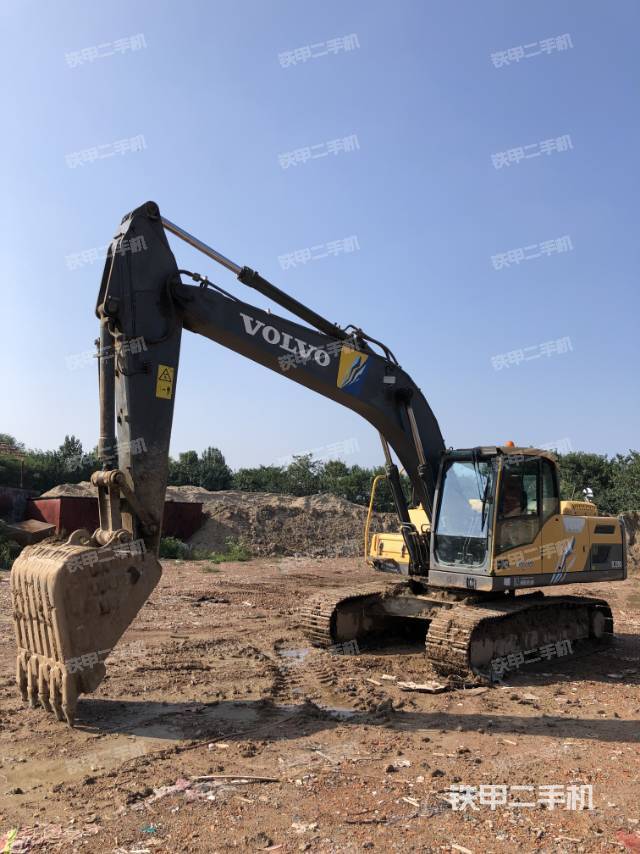 沃爾沃EC220D挖掘機