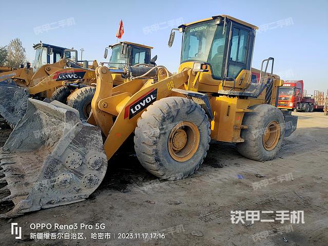 雷沃重工FL955F裝載機(jī)