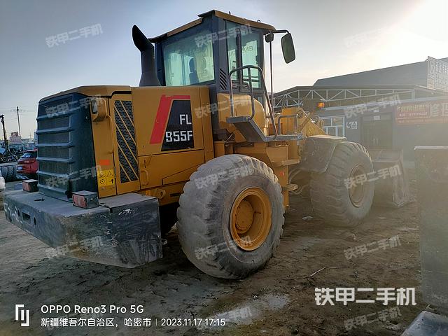 整機(jī)右后45°(整機(jī)外觀及大件) 整機(jī)右后45°(整機(jī)外觀及大件)