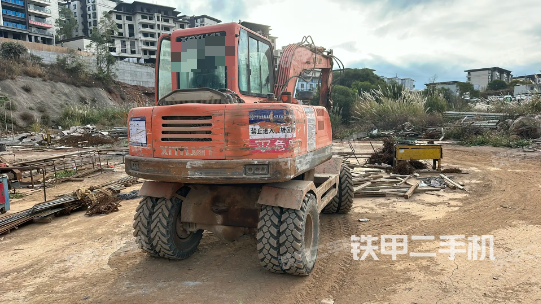 整機(jī)右后45°(整機(jī)外觀) 整機(jī)右后45°(整機(jī)外觀)