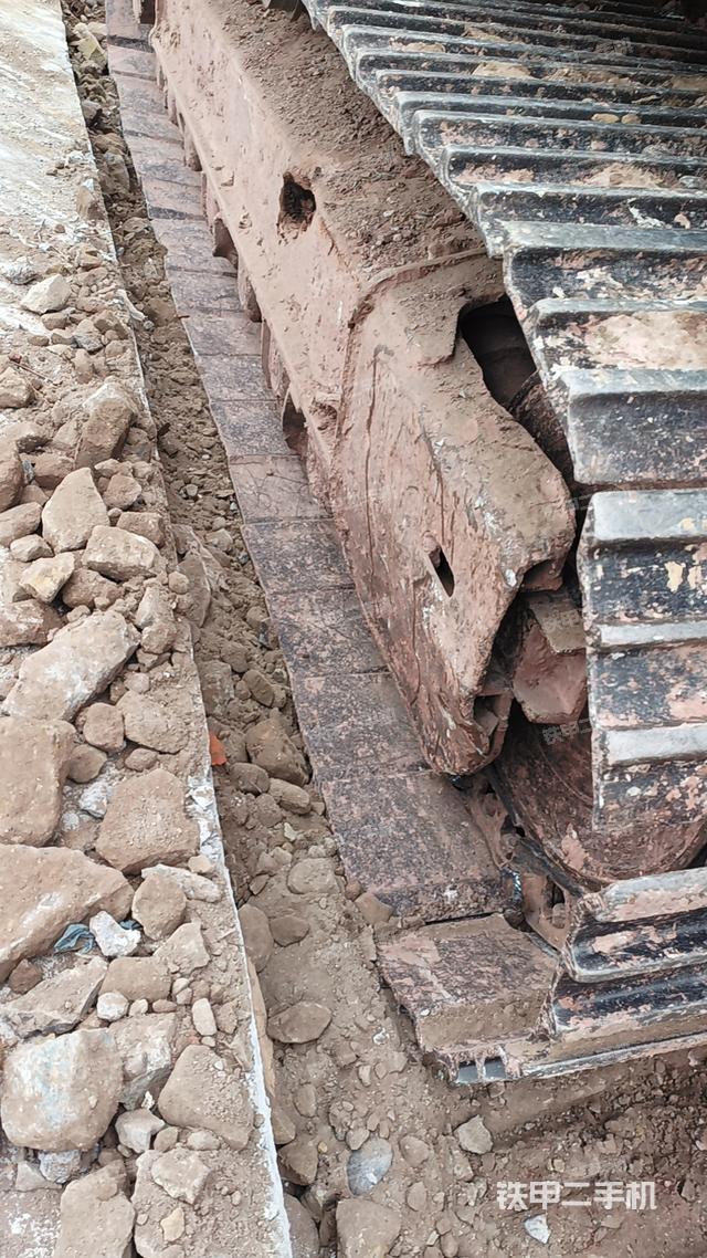 单侧履带整体（整机外观）