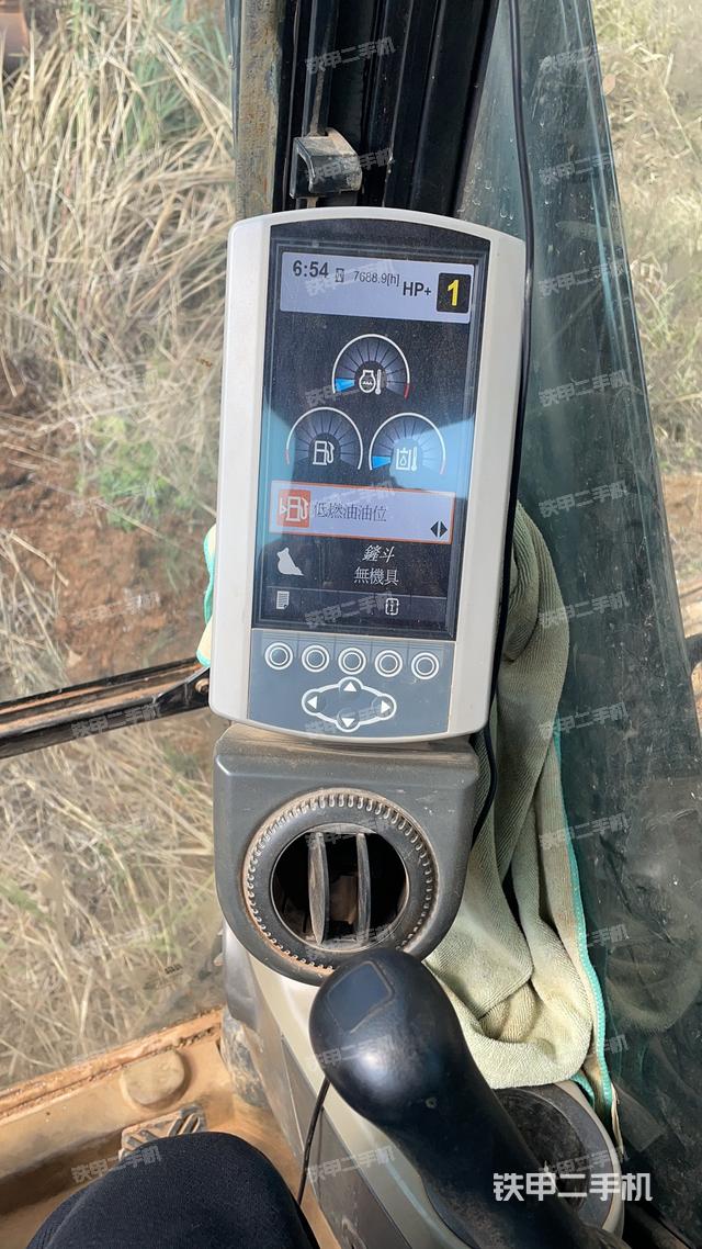 驾驶室整体（整机外观）