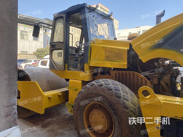 龙工LG522B压路机