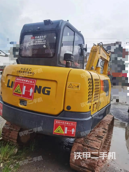 駕駛室頂部（整機(jī)外觀）