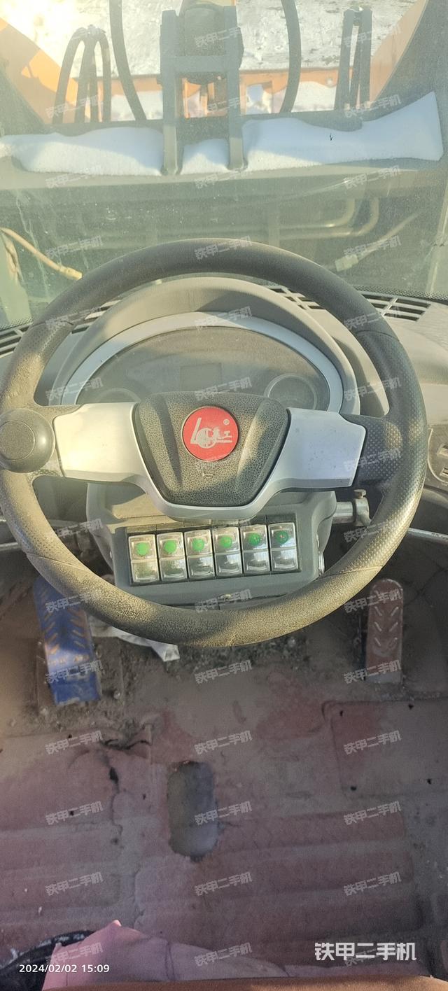 驾驶室操作台（整机外观及大件）