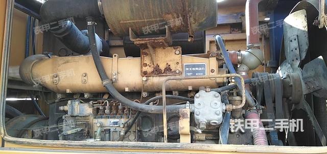 发动机左侧（整机外观及大件）