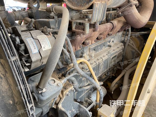 发动机右侧（整机外观及大件）