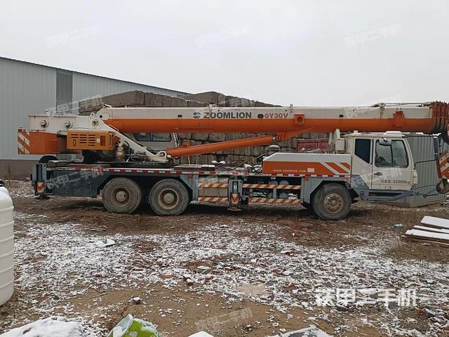 整机左侧（设备外观及核心部件）