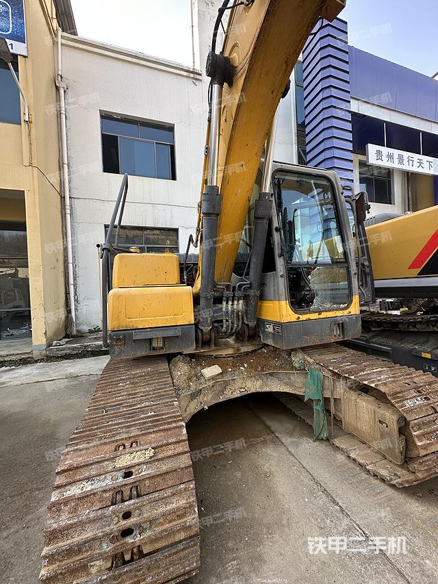 单侧履带整体（整机外观）