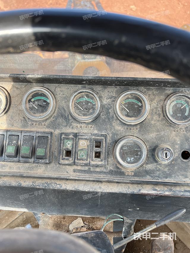 驾驶室操作台（整机外观及大件）