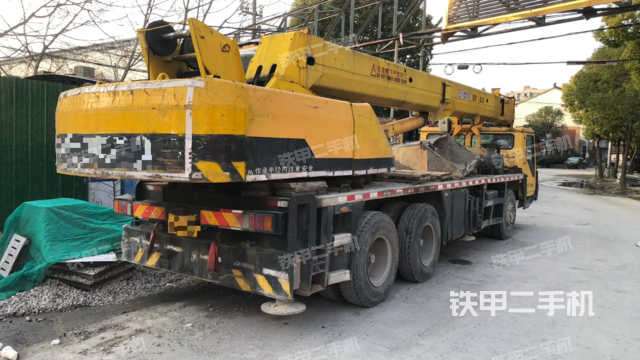 整机右后45°（设备外观及核心部件）