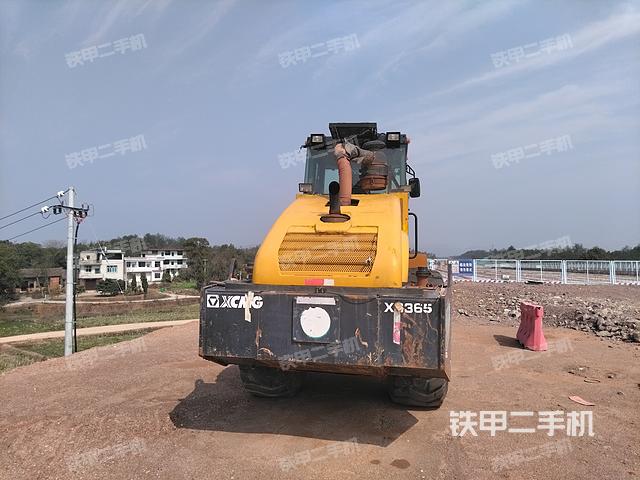 整机右后45°（设备外观及核心部件）