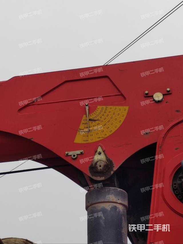 整机右侧（设备外观及核心部件）