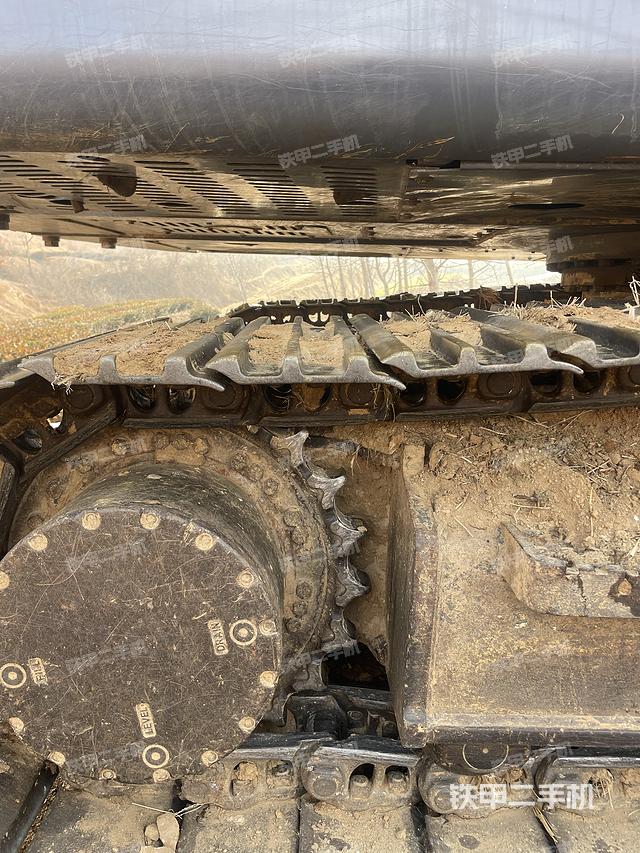 单侧履带整体（整机外观）